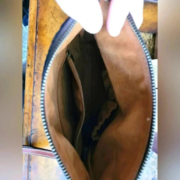 Patricia Nash Leather fold-over - Picture 7 of 12